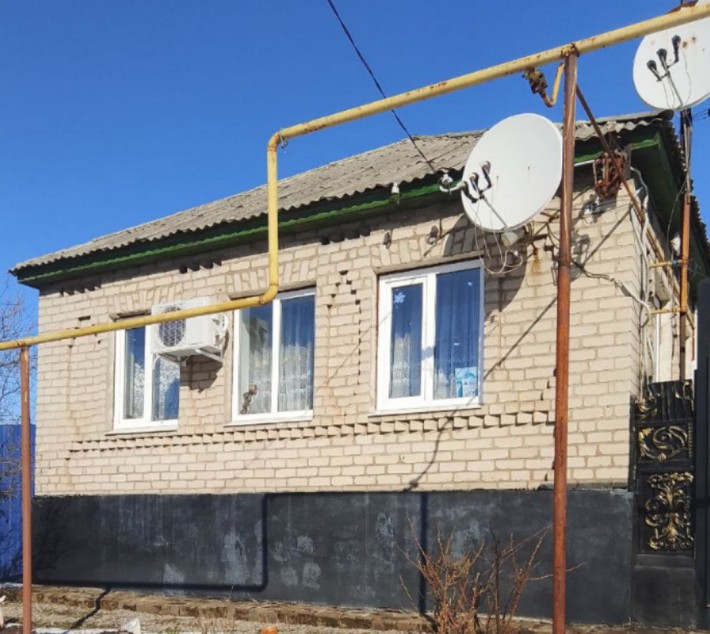 Продам добротный дом Лутугинский р-н, п. Успенка, - фото 1