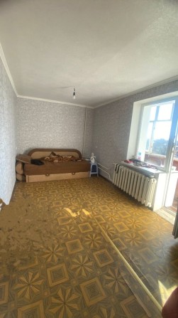 Кімната у гуртожитку з балконом - фото 1