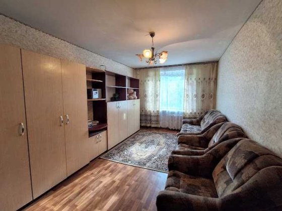 Продаж кімнати в гуртожитку 18 кв.м. з меблями, ПЗР Черкассы