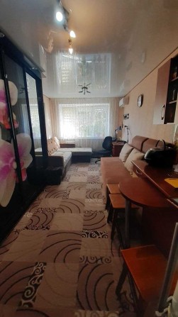 Продаж чудової кімнати на Митниці - фото 1