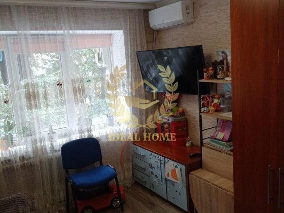 Продаж кімнати метро Шулявська 15 хвилин пішки Киев