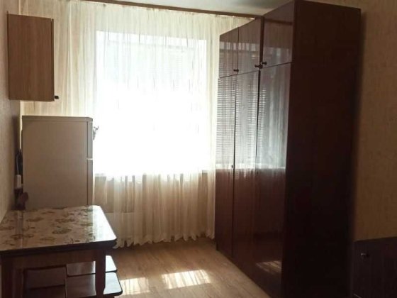 Кімната в сімейному гуртож. вул.Азербайджанська,8А,метро Чернігівська Київ