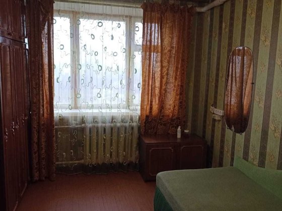 ПРОДАМ две комнаты в общежитии в р-н Кр. рынка