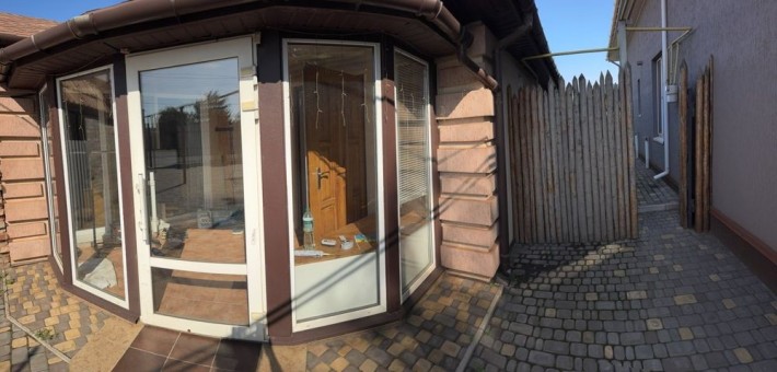 Продам Власний Будинок вул. Українська 208 - фото 1