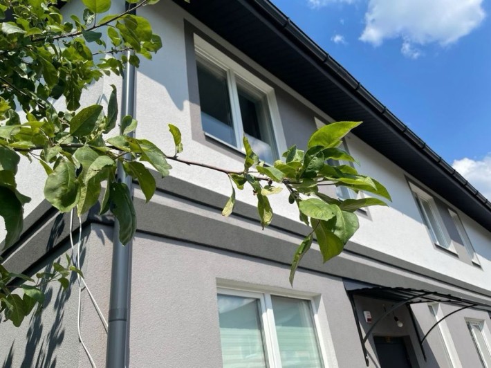 Таунхаус в центрі Бучі з документами*Податки 2%*Центральні комунікації - фото 1