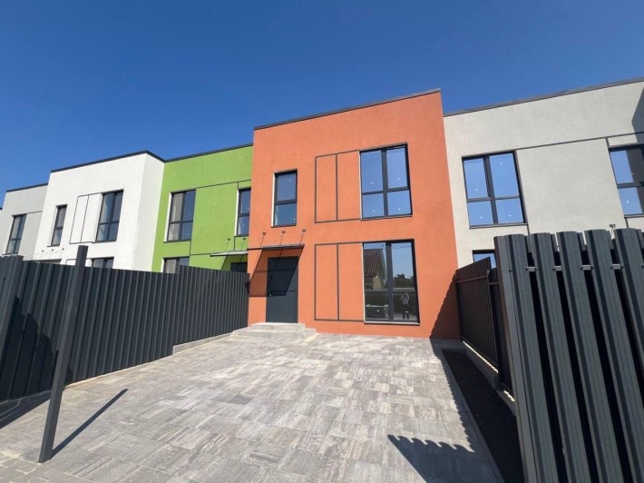 Продаж таунхаусу, вже заходьте і робіть ремонт - фото 1