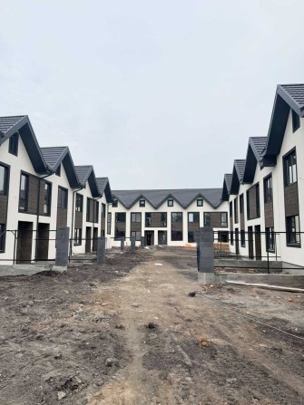 Мрія поруч із парком- сучасний таунхаус у Бучі - фото 1