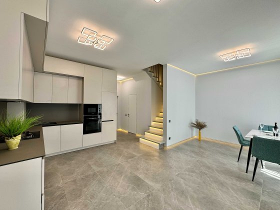 Таунхаус з якісним ремонтом у Ірпені! Сертифікат Ирпень