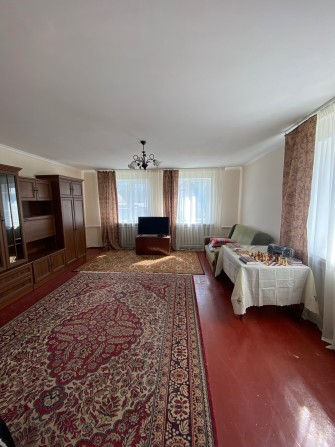 Продам часть дома с ремонтом 77м2 - в Буче. 7 соток земли! 55000$ - фото 1