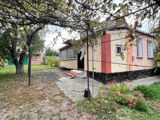 Продам будинок, окремостоячий з власним двором, ділянка 7 соток Полтава