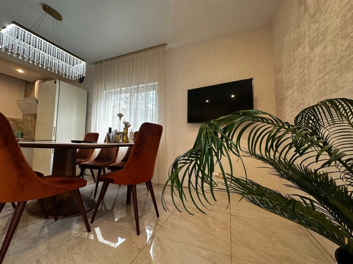 Будинок з ремонтом на 90% в зеленій частині Ірпеня - фото 1