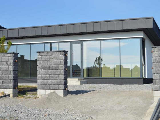 Будинок з фальцевим дахом та панорамним заскленням 75м² та 4 сот Тинне Рівне