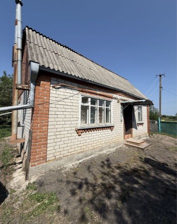 Продаться будинок. Вихід до ставка - фото 1