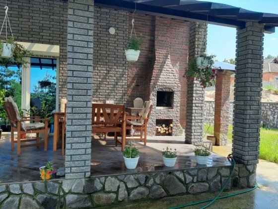 Затишний будинок в сосновому лісі Полтава