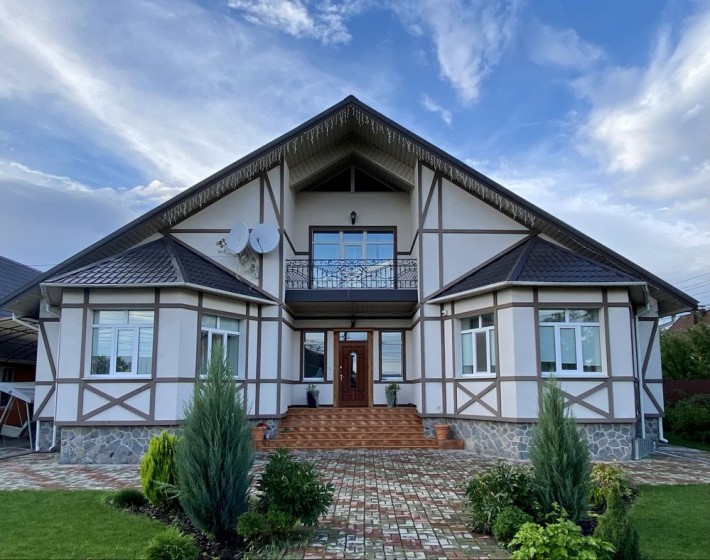 Затишний будинок у м. Суми з гаражем і садом — готовий до заселення - фото 1