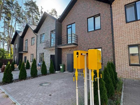Терміновий продаж таунхаус з газовим опаленням Буча