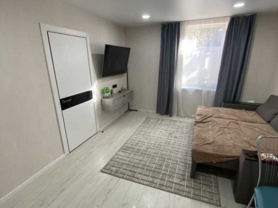 Продаж частини будинку з євроремонтом в центрі! Полтава