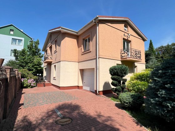 Продаж 2 поверхового будинку, Рівне, центр, провулок Кавказький 11 Рівне