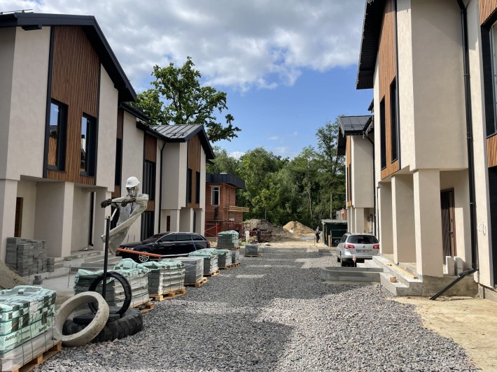 Таунхаус 100 м2 в Ірпені, без ремонту, парк Незнайко - фото 1