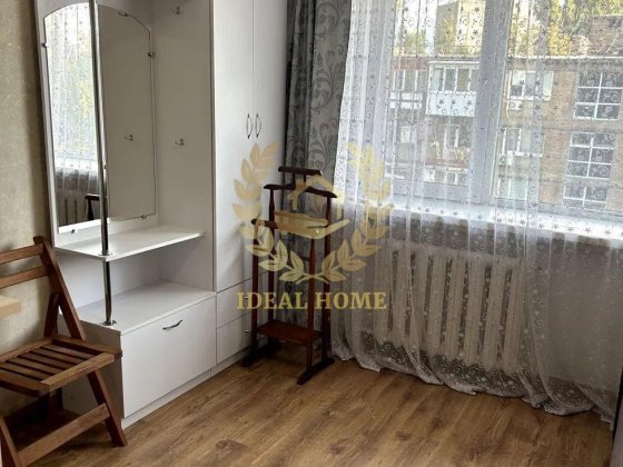 Продаж кімнати вул.Доброхотова біля метро Київ