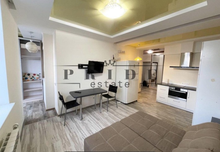 Продається 1-кімнатна квартира з ремонтом. Оболонський район. - фото 1