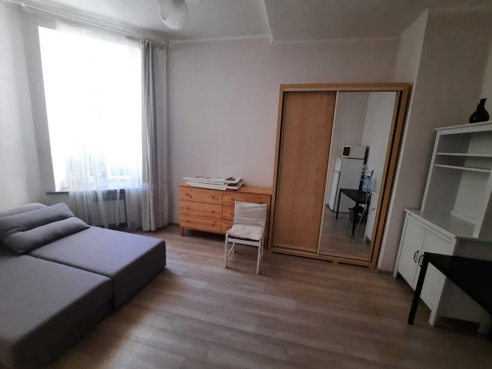 Продам комнату 25кв м рядом с Аве -Плаза. Метро-3мин. - фото 1