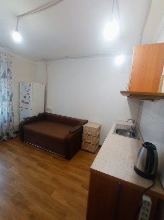 Продам уютную гостинку Одесская - фото 1