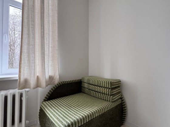 LS13Метро ХТЗ продам 1квартиру готельного  типу на 2поверсі  ремонт Харків