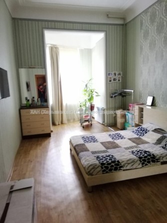 Комната (подселение)в центре города недалеко от метро, Е23 - фото 1