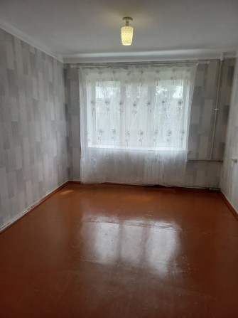 Продам комнату в коммуналке на ХТЗ. Агентствам не звонить. - фото 1