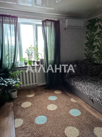 Предлагается 1 ком в коммуне - фото 1