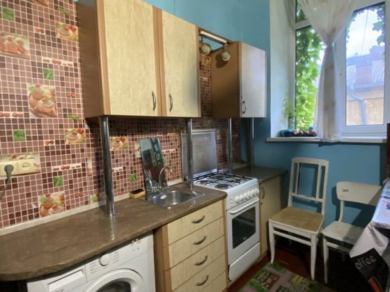 У продажу кімната у двохкімнатній квартирі у ценрі. Одесса