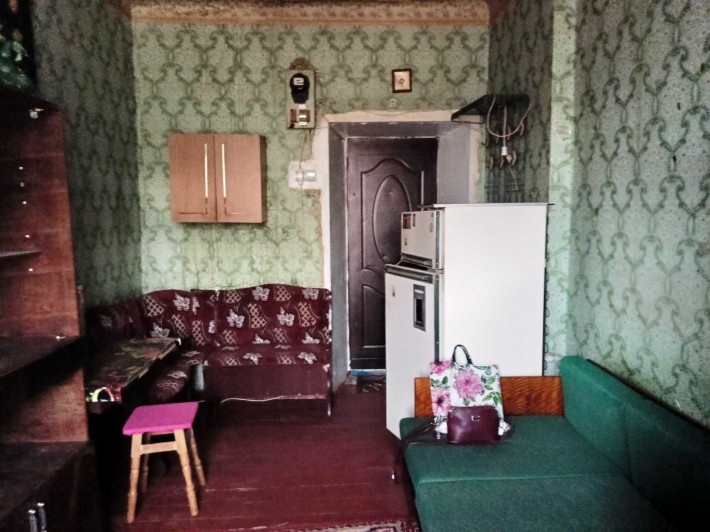 Продам 1 - комнатную гостинку на ХТЗ - фото 1