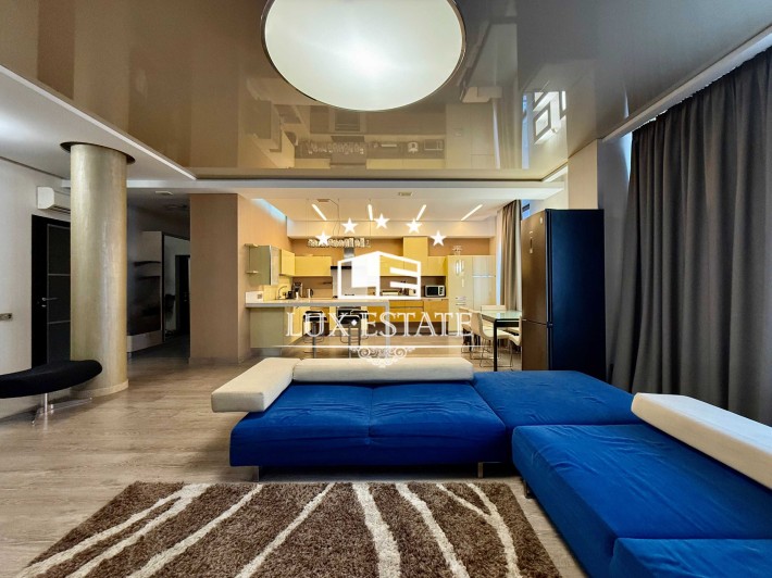 Продажа 4-комнатной квартиры в клубном ЖК Чернышевская 31А - фото 1