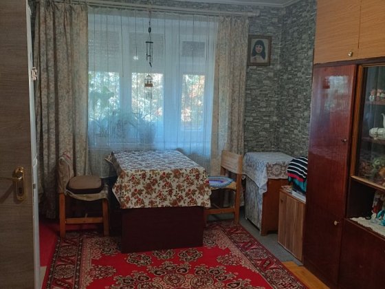 Продаж Двух Кімнат Заходь та Живи Чоп