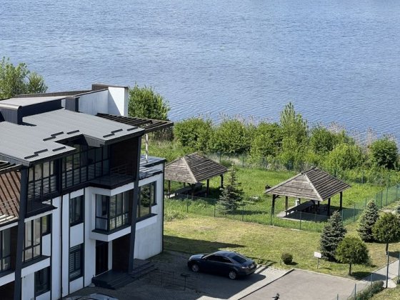 Продається просторий 3х-поверховий таунхаус м Рівне.(ЖК Aquavilla) Ровно