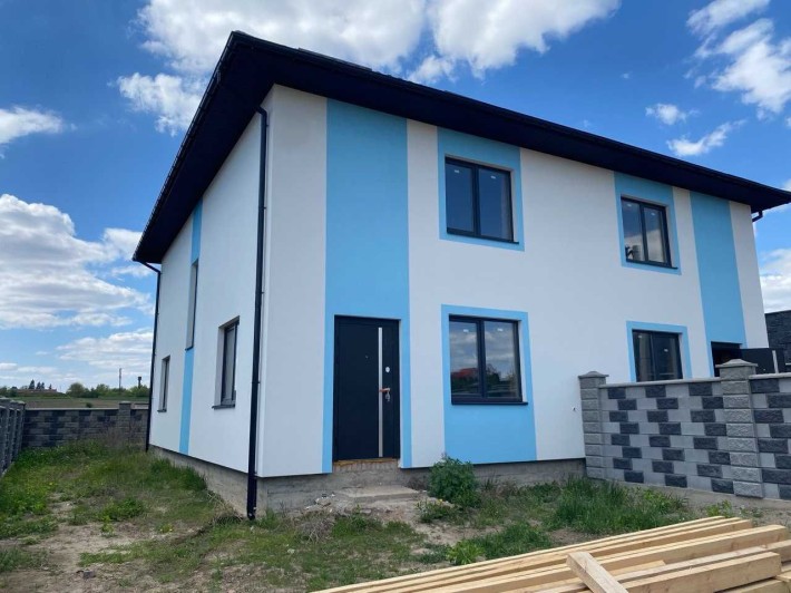 Котедж з вдалим плануванням та комунікаціями - фото 1