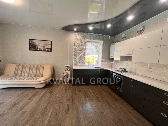 Одноповерховий дуплекс з ремонтом в центрі Бучі. 2%оформлення. - фото 1