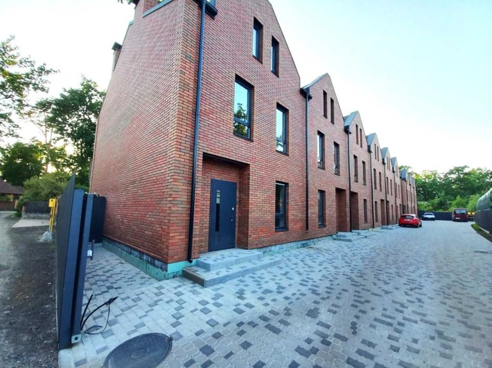 Таунхаус 100м2 з ДОКУМЕНТАМИ в ЦЕНТРІ м. Буча - фото 1