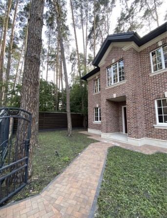 ВОСХИТИТЕЛЬНЫЙ дом с большим участком, ЗАКРЫТЫЙ КГ. - фото 1