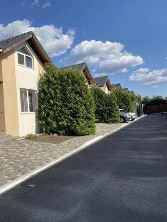 Затишний, стильний і вже з ремонтом таунхаус у Бучі! - фото 1