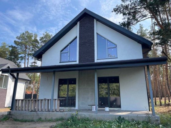 Якісний будинок в лісовій частині Бучі Буча