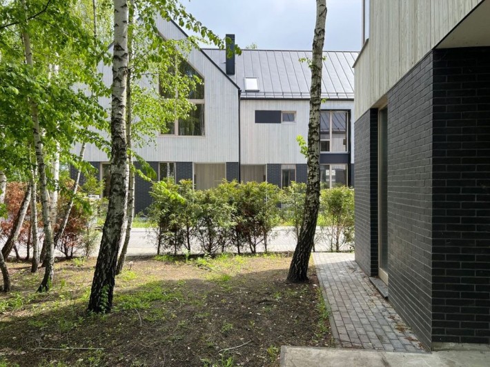 Неймовірно чудовий дуплекс в оточенні берез Стоянка - фото 1