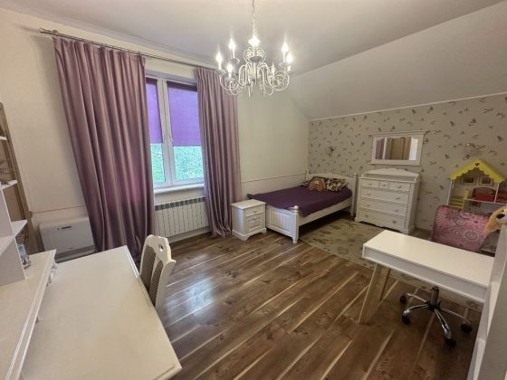 Неймовірний будинок у Бучі Буча