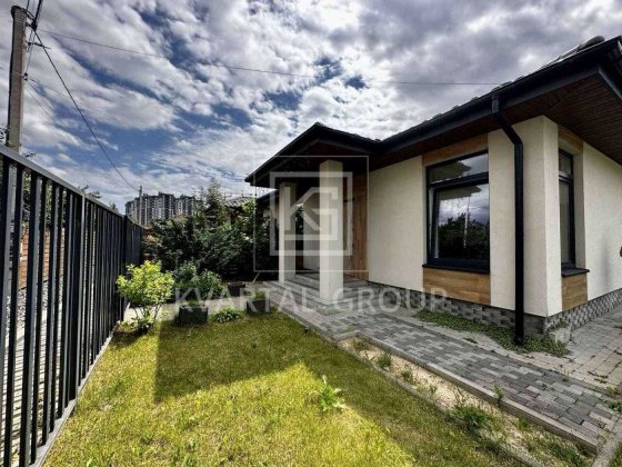 Кутовий Таун з авторським ремонтом в м.Буча Буча