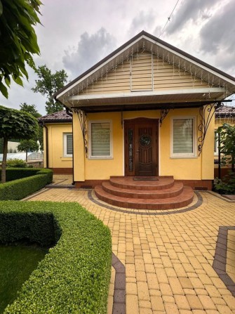 Будинок з ремонтом,меблями і басейном в Ірпені. - фото 1