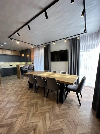 Продаж! Сучасний будинок, якісний ремонт, закрита вулиця з шлагбаумом - фото 1