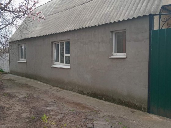 Продається будинок в с.Новолатівка Криворізького району. Кривий Ріг