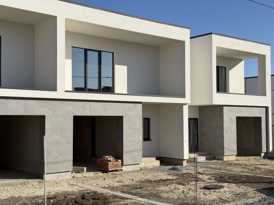 Стильний котедж з власним гаражем на ГАЗОВИКУ! Рівне