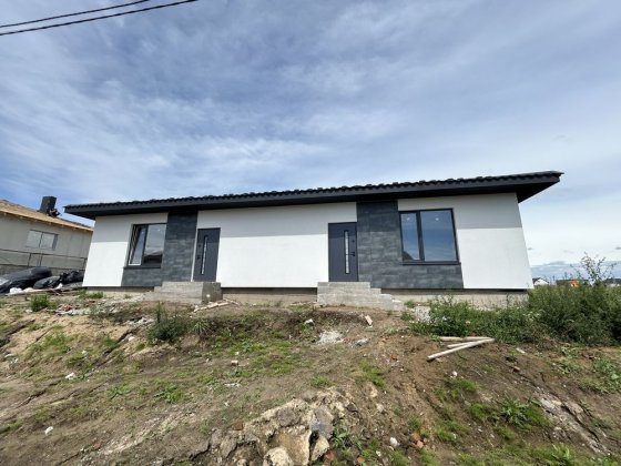 Продаж котеджа на стадії будівництва Рівне